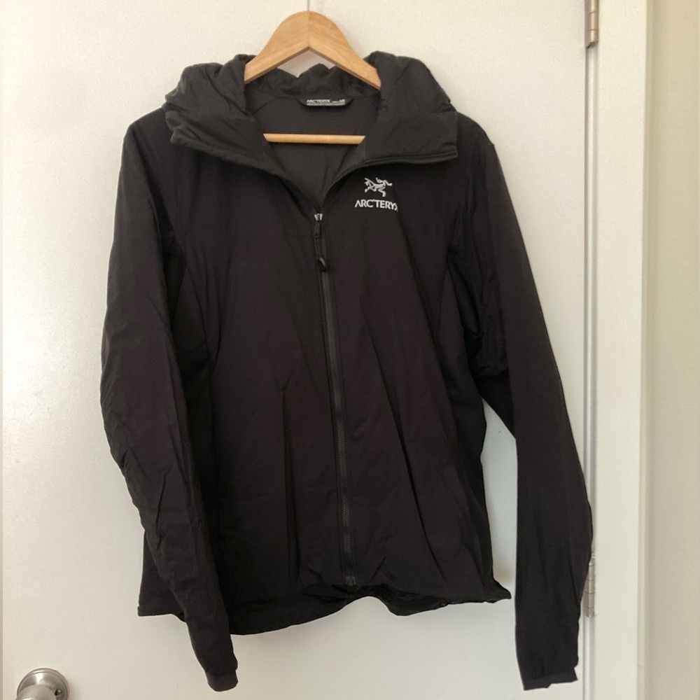 Black Arc’teryx Atom LT hoodie size L